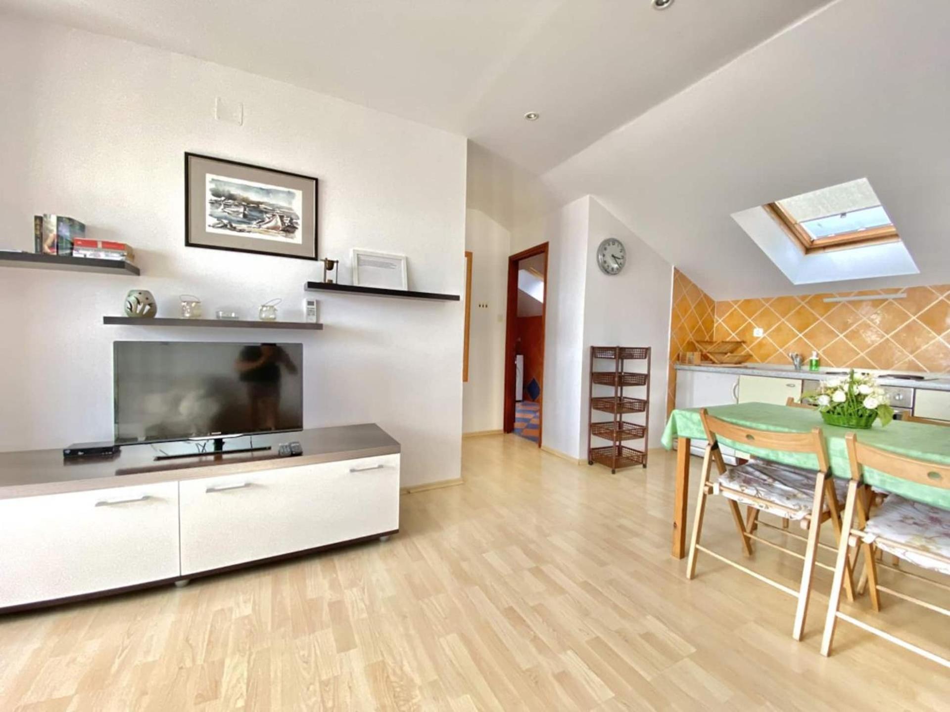 Family Apartments Viva Close To The Beach Krk Town Dış mekan fotoğraf