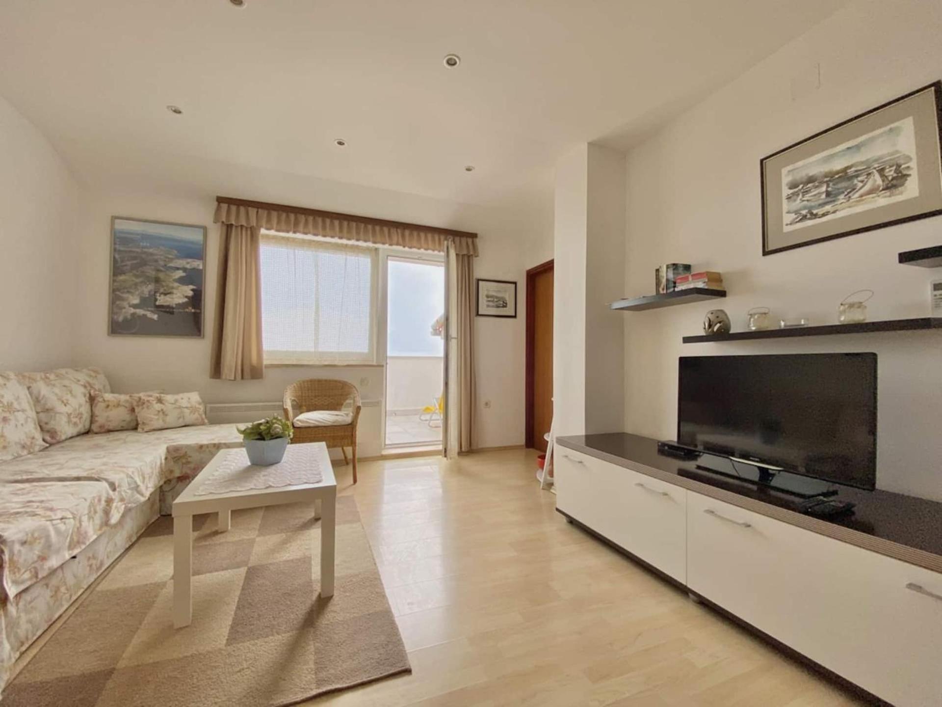 Family Apartments Viva Close To The Beach Krk Town Dış mekan fotoğraf