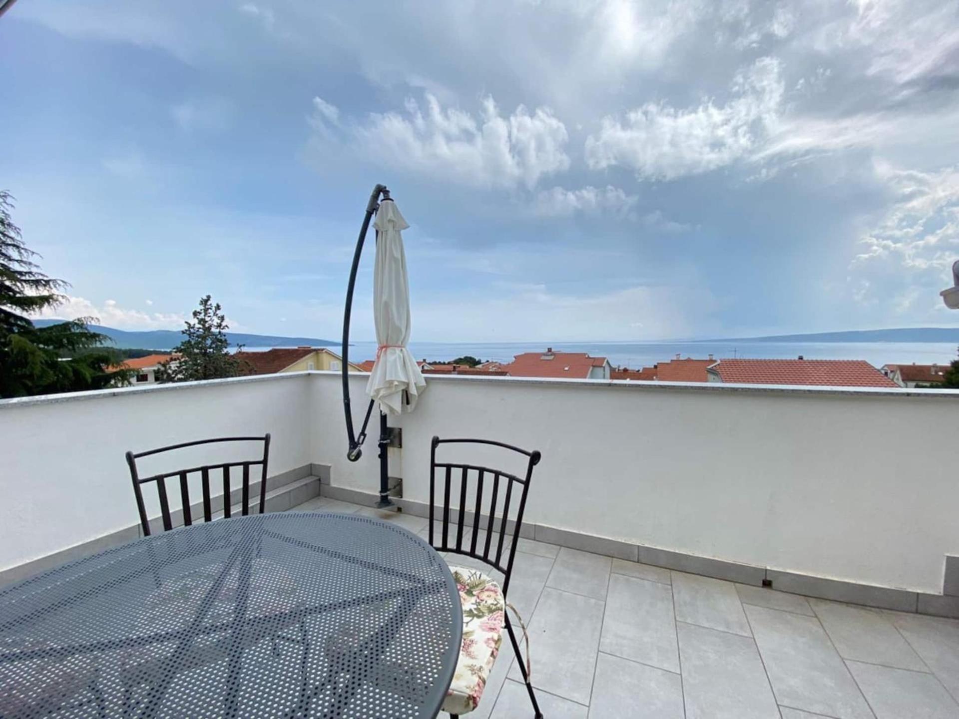 Family Apartments Viva Close To The Beach Krk Town Dış mekan fotoğraf