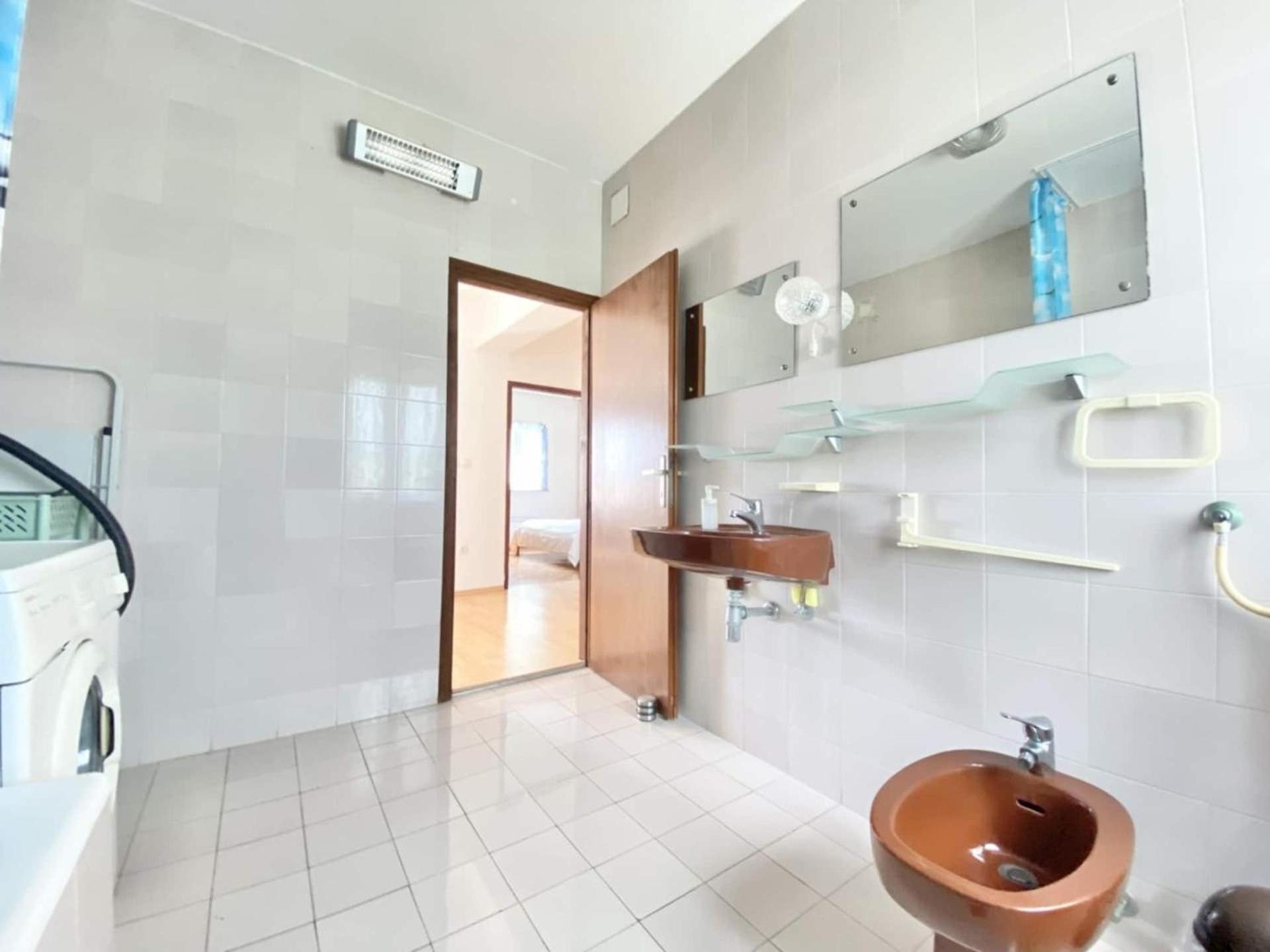 Family Apartments Viva Close To The Beach Krk Town Dış mekan fotoğraf