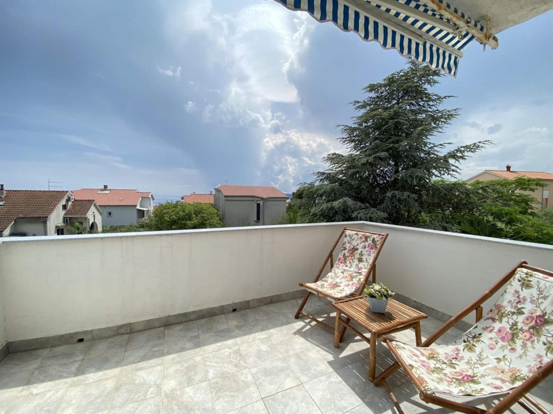 Family Apartments Viva Close To The Beach Krk Town Dış mekan fotoğraf