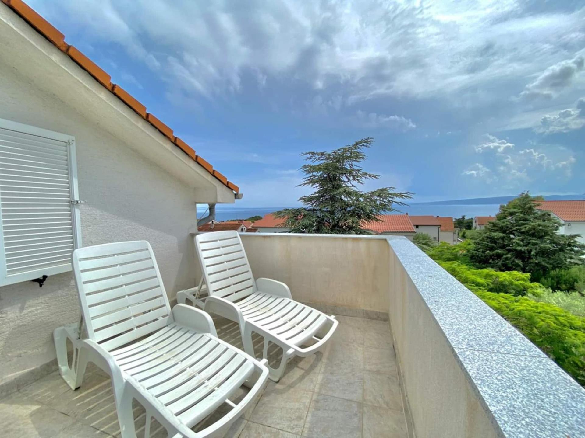 Family Apartments Viva Close To The Beach Krk Town Dış mekan fotoğraf